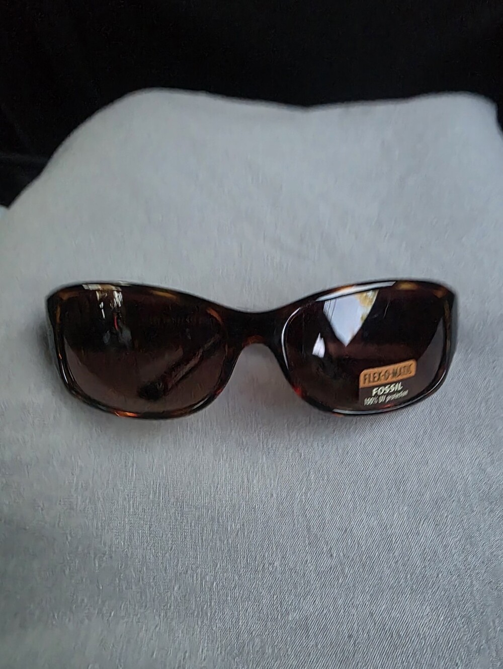 Fossil Tessy Women's Tortoiseshell Sunglasses Dark Brown Frame and Lenses NWT